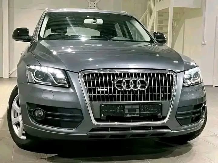 Audi Q5 2.0 TDI 170CV/4X4/DAB/CC/S-tronic/H.Fixation/Chauffage moteur