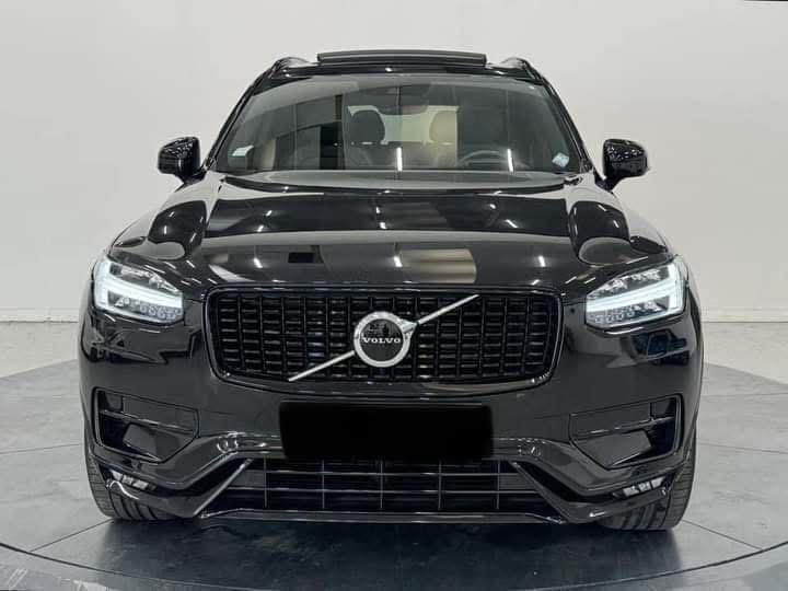 VOLVO XC90 B5 AWD 235 R-Design 7pl / Toit ouvrant / FULL
