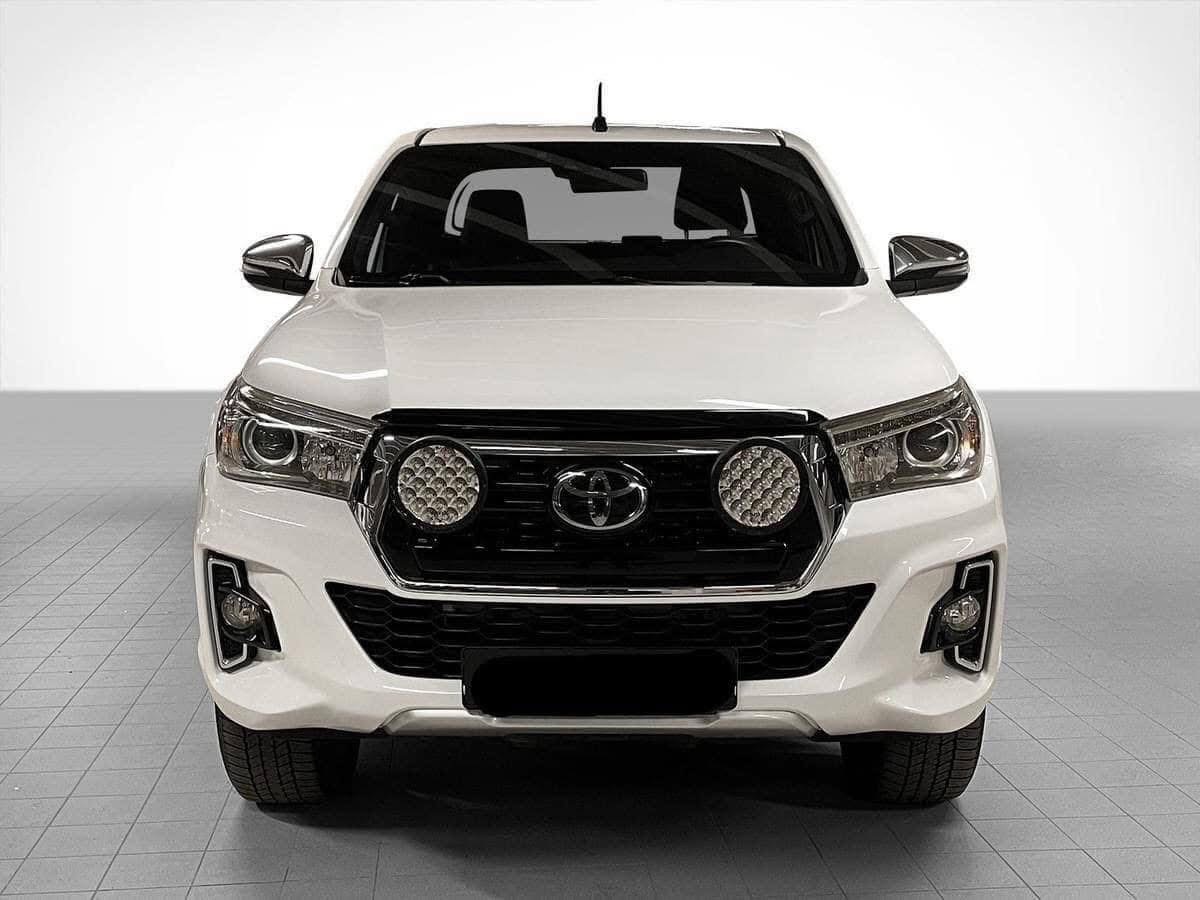 Toyota HiLux D-4D D-Cab 4WD SR+ Inv X