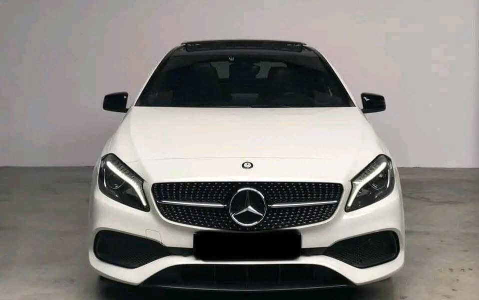 Mercedes-Benz A 180 ESSENCE 7G-TRONIC PACK-AMG TOIT PANO