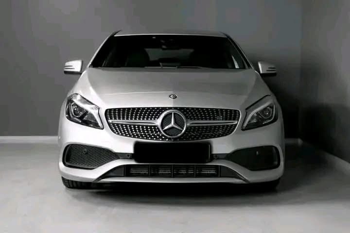 Mercedes-Benz Classe A A180 2XAMG