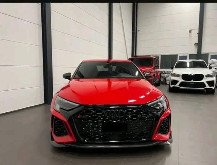 AUDI RS3 Berline 2.5 TSI quattro S-tronic Affichage tête haute * Contrôle de la distance * Caméra de recul