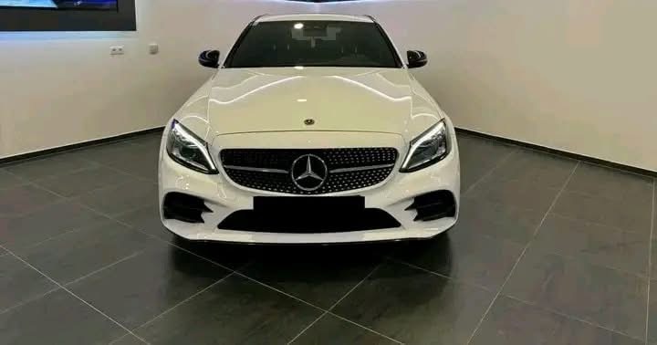 Mercedes Benz C200d