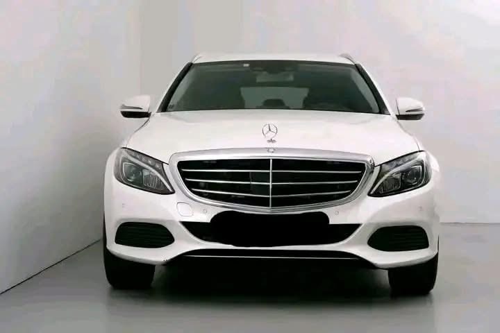 Mercedes-Benz Classe C SORTIE C350E CUIR AIR ACC NAVI CAMÉRA TÊTE HAUTE